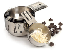 Nesting Measuring Cup Set