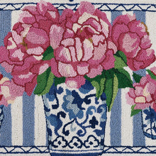 Pretty Petals Hook Rug - Sally Eckman Roberts
