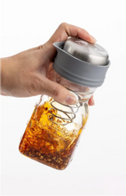 Salad Dressing Maker